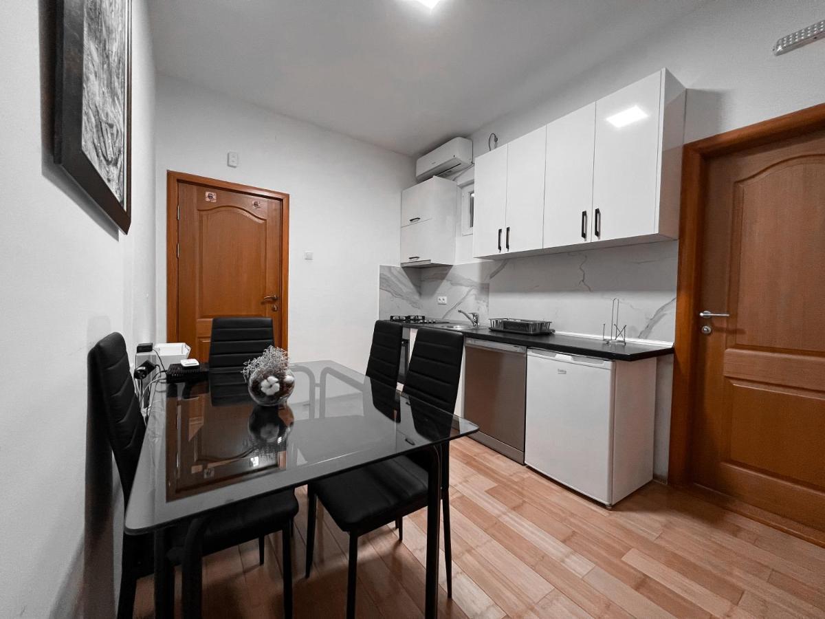 Stan Na Dan Sebastijan Apartment บันยาลูกา ภายนอก รูปภาพ