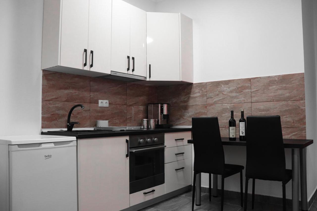 Stan Na Dan Sebastijan Apartment บันยาลูกา ภายนอก รูปภาพ